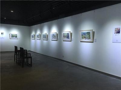 四川省文藝創(chuàng)作培訓(xùn)基地掛牌儀式暨“尋源——阿壩行水彩寫生展”開幕